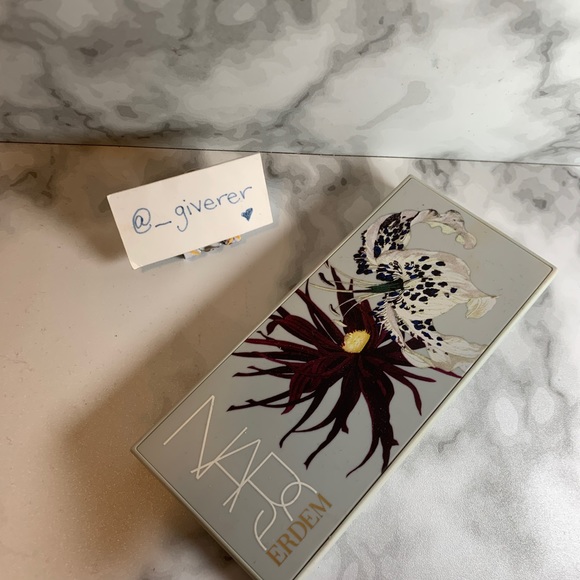NARS x ERDEM Poison Rose Lip Powder Palette - Picture 4 of 16